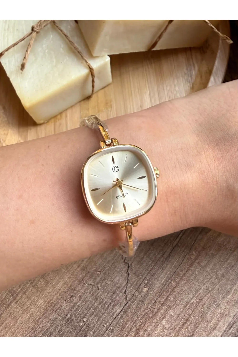 Vintage Kare Gold İçi Gold Kadın Kol Saati — görsel 1