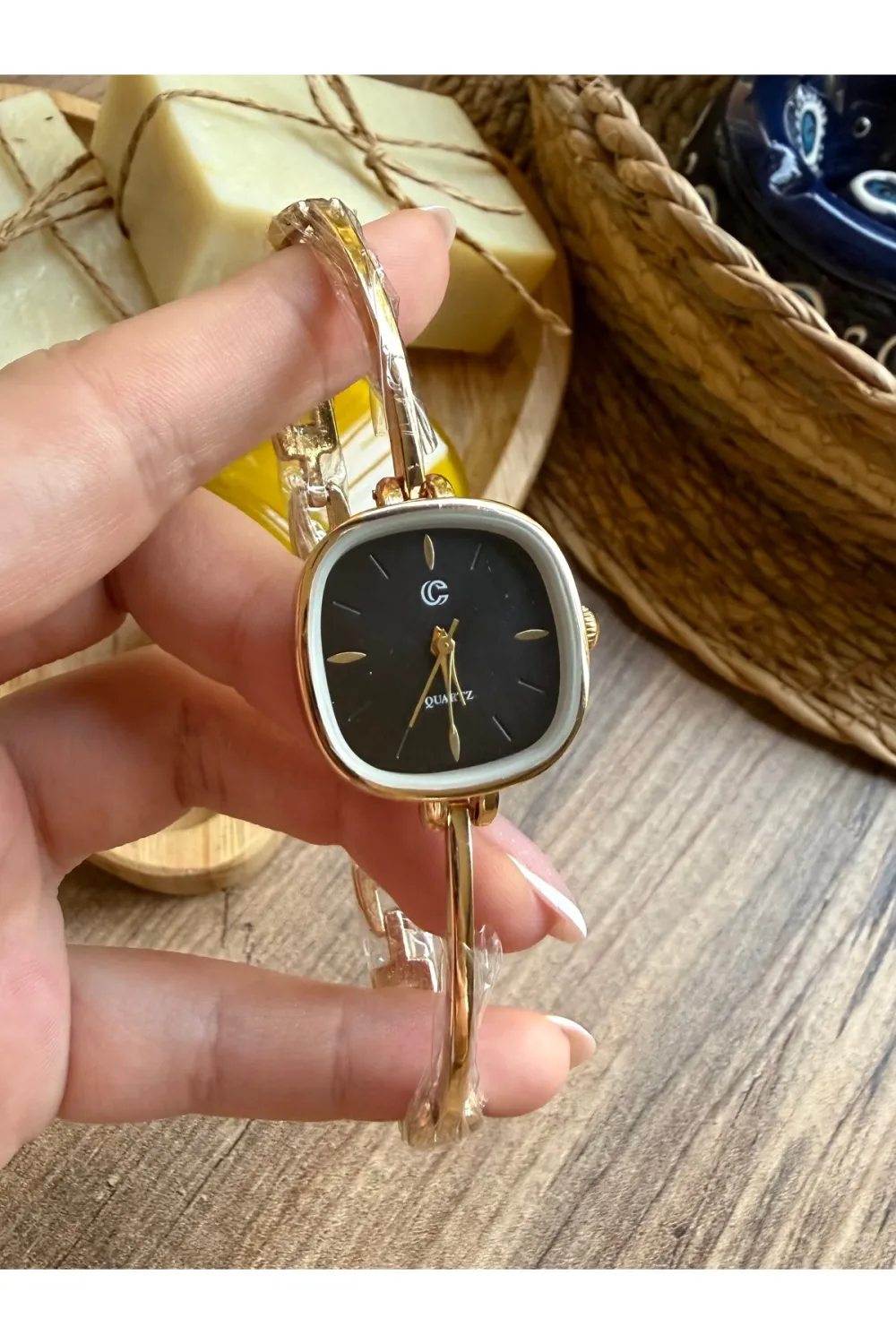 Vintage Kare Gold İçi Siyah Kadın Kol Saati — görsel 4