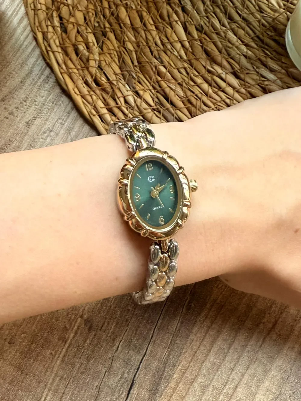 Vintage Gold-Gümüş İçi Yeşil Kadın Kol Saati