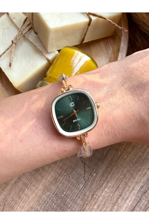 Vintage Kare Gold İçiYeşil Kadın Kol Saati