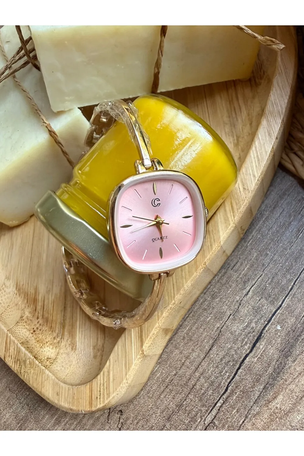Vintage Kare Gold İçi Pembe Kadın Kol Saati — görsel 2