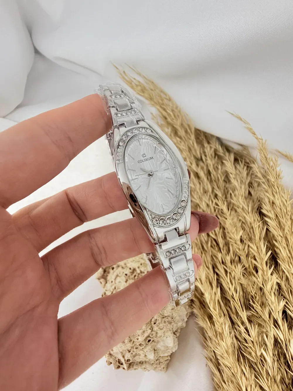 Vintage Minik Taş Detaylı İçi Beyaz Gümüş Kadın Kol Saati